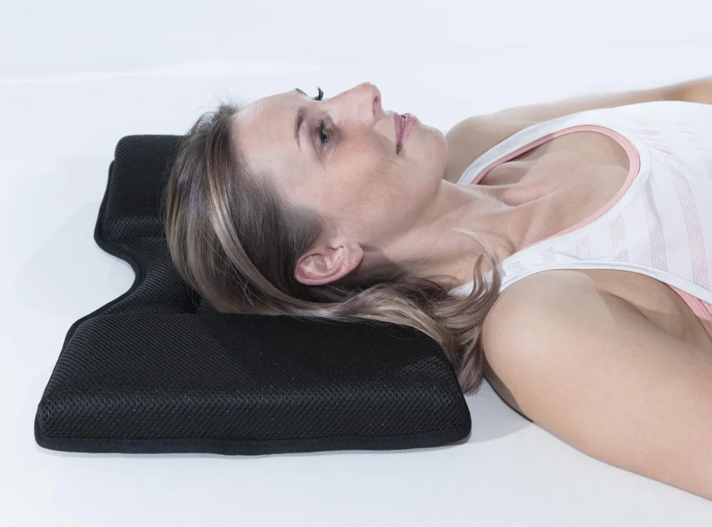Lumbar support pillow, black, 43 x 31 x 5 cm