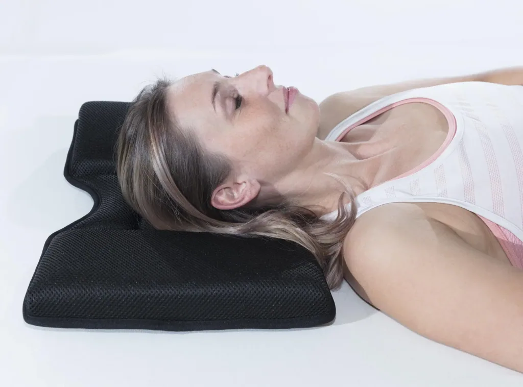 Lumbar support pillow, black, 43 x 31 x 5 cm