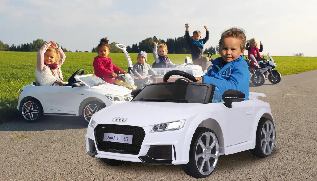 Ride-on children's vehicle, Audi TT RS, 12 Volt, White