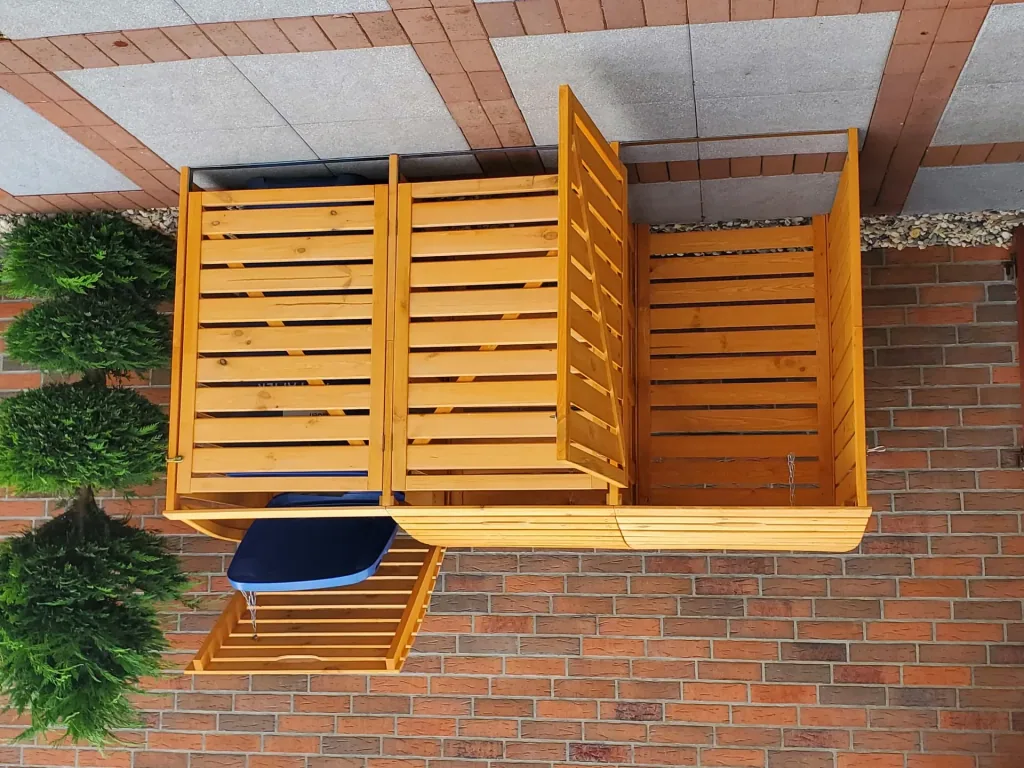 Garbage can box "Vario III" for 3 tons, honey brown
