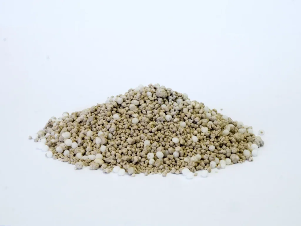 Lawn fertilizer with weed killer 2 kg