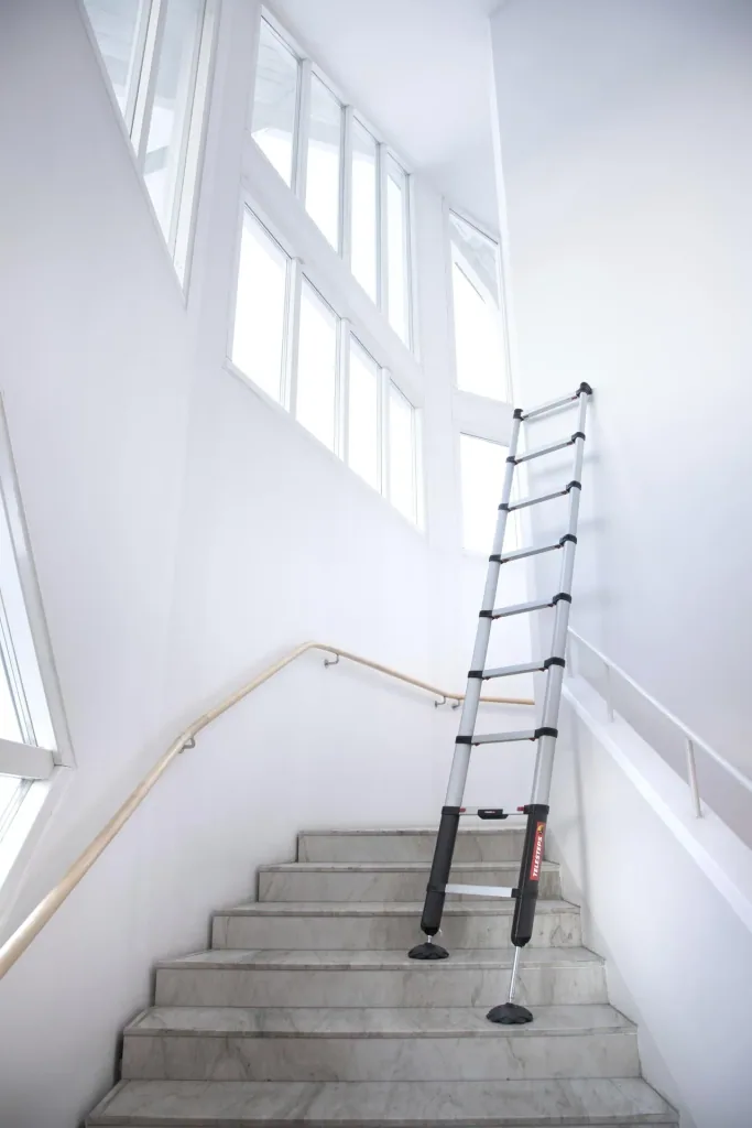 Height adjustment for article 983555 Lean-to ladder with stabilizer 4.1 meters