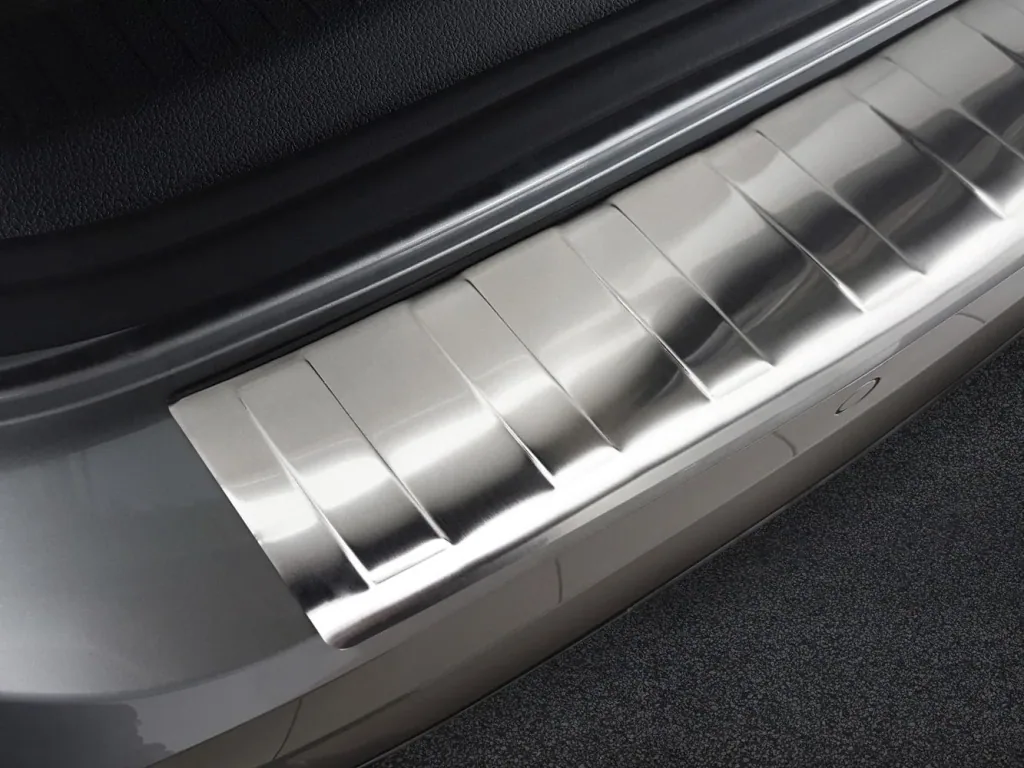 Stainless steel loading sill protection for VW Golf VII Variant FL, built from 2017>