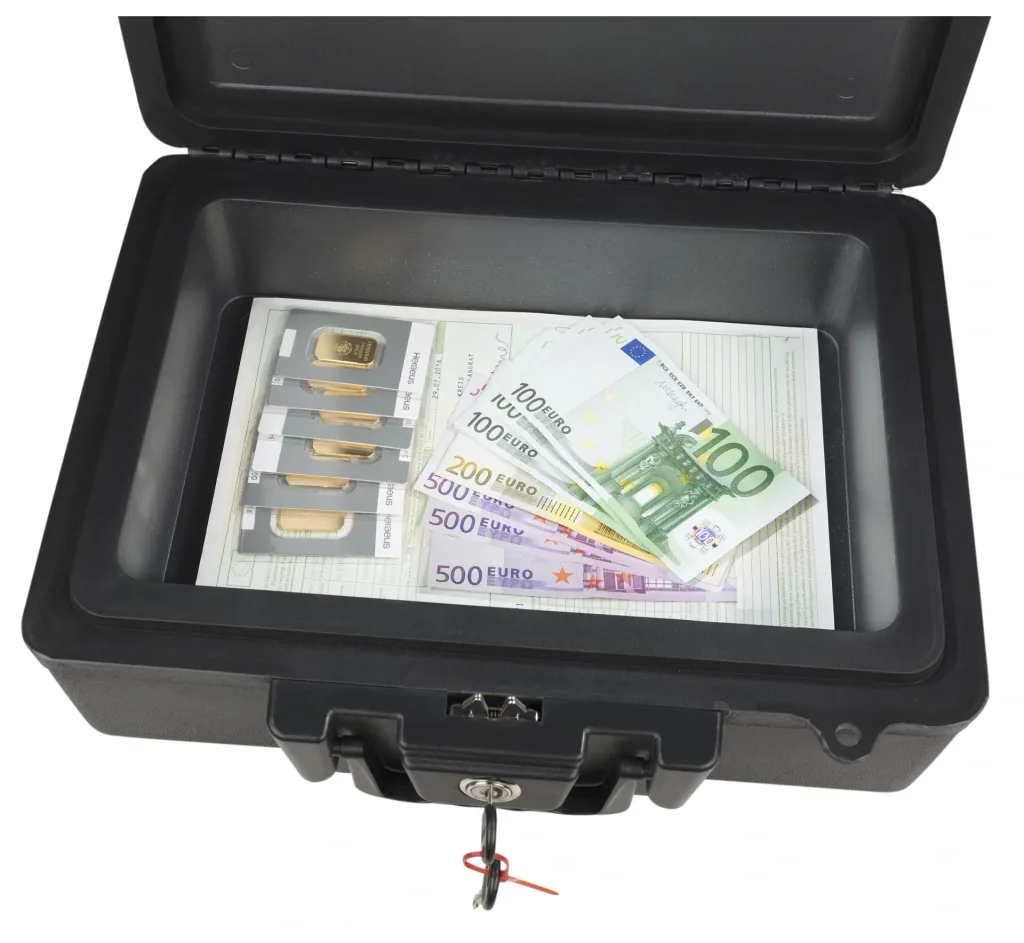 Document box for safe storage of documents, fireproof