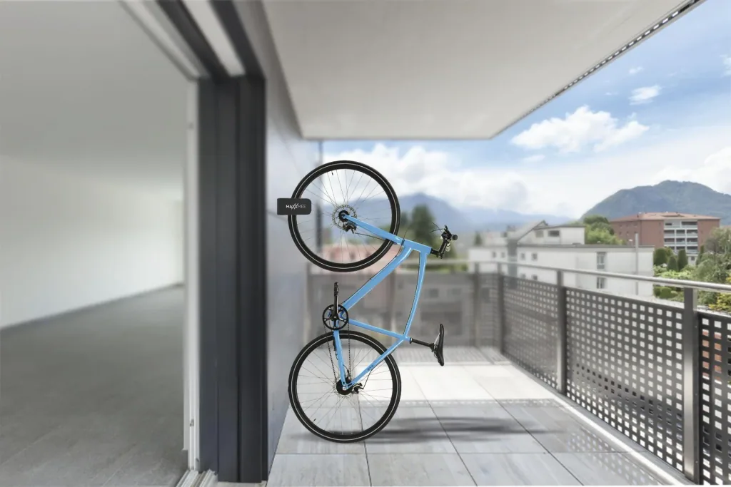 Universal bicycle wall mount
