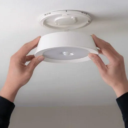 LED ceiling light with motion detector MB981 200 lumens IP44
