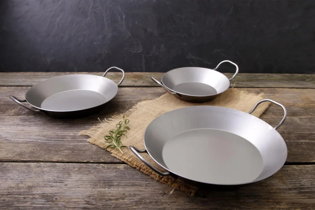 Iron pan, set of 3 + FREE recipe book