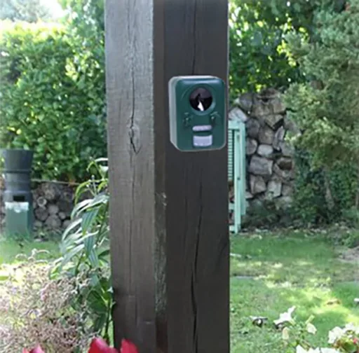 Solar universal animal deterrent with ultrasound & flash light