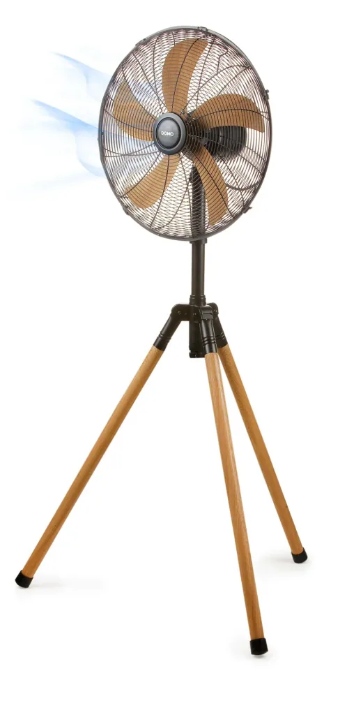 Pedestal fan in wood look