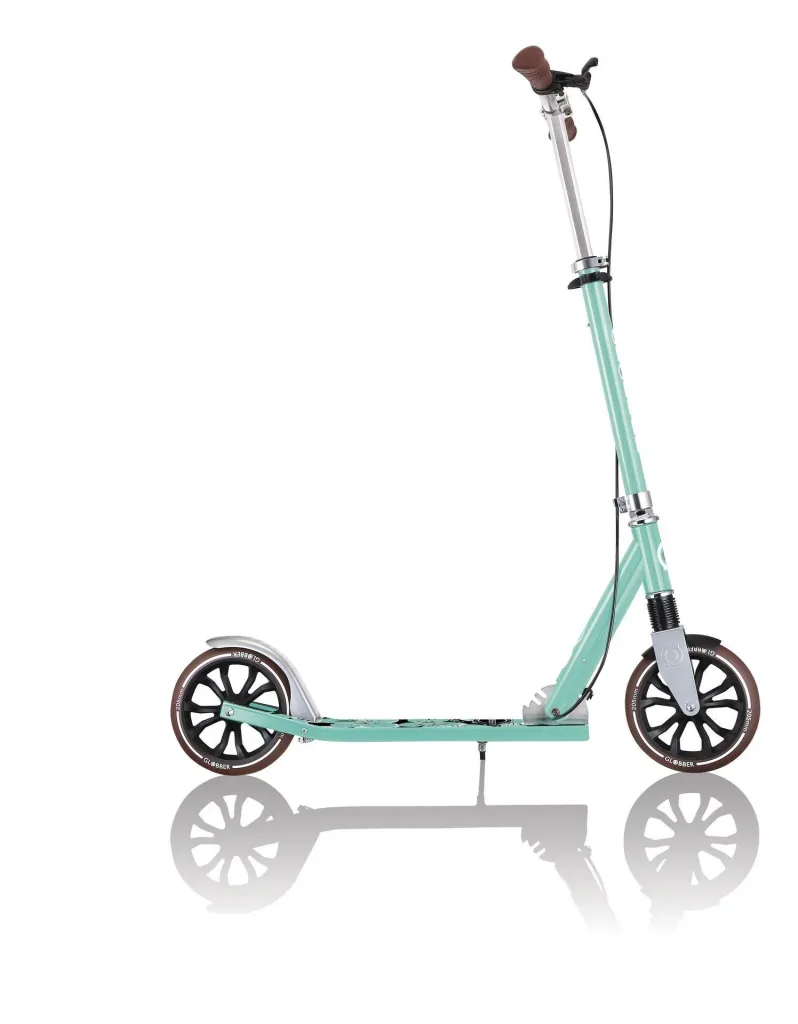 NL 205 Deluxe scooter, 205 mm, ABEC 7, handbrake, height adjustable, front suspension, folding mechanism, mint