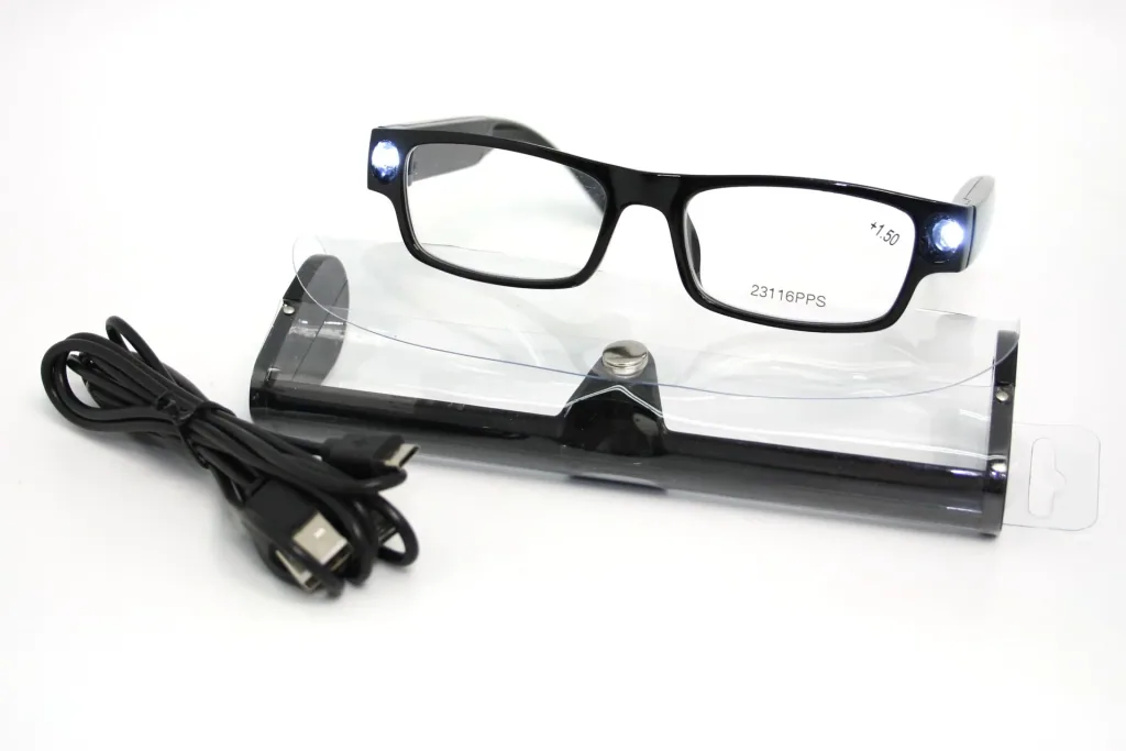 Workerstyle reading glasses with LED, +2.0 diopters