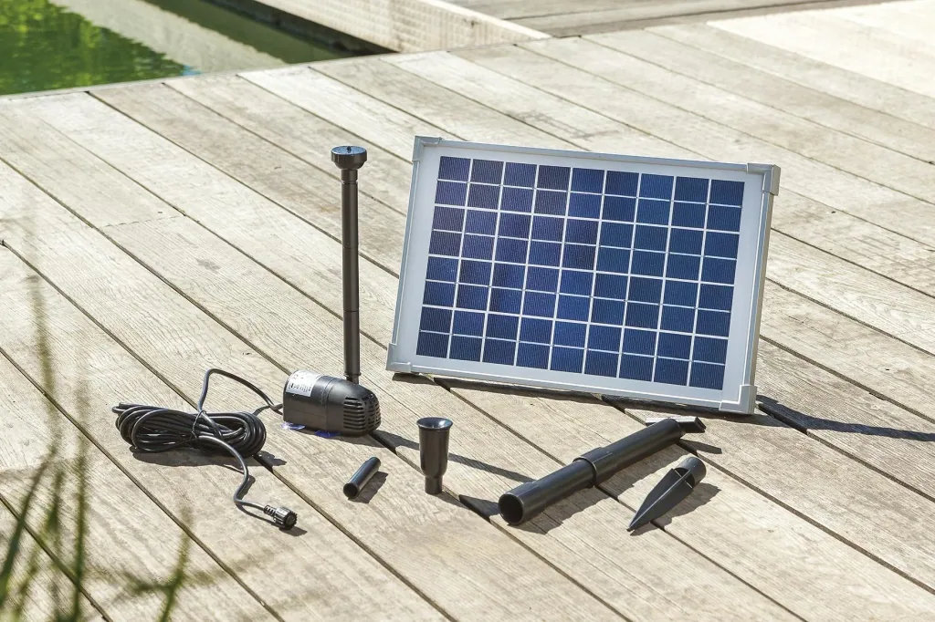 Solar pump system "Splash" with 10 W solar module, 610 l/h, max. 150 cm
