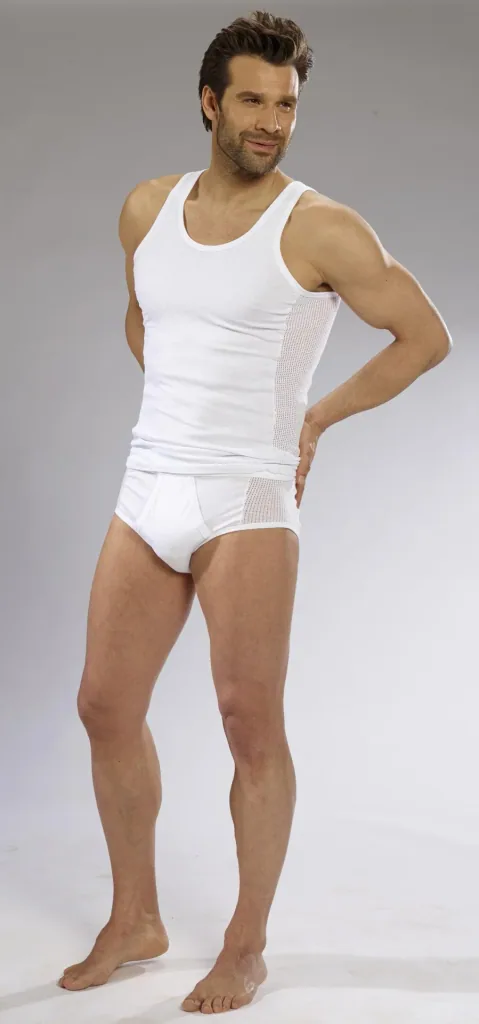 Undershirt with mesh zones, white, size 8
