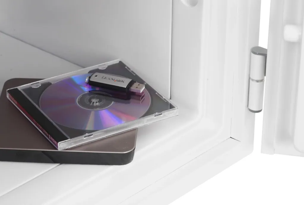 Document safe Titan FS1282E R2 with a highly secure, user-friendly electronic keypad lock
