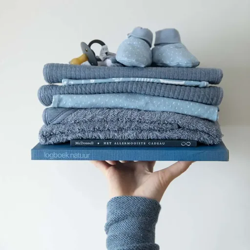 Little Dutch Baby blanket uni blue "Pure Blue, Rozmiar: 70 x 100 cm