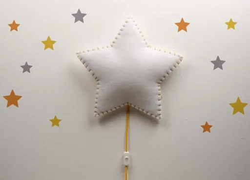Buokids miękka lampka nocna/ lampa ścienna gwiazda, Wersja: Przewód i złącze; Kolor szwu: niebieski