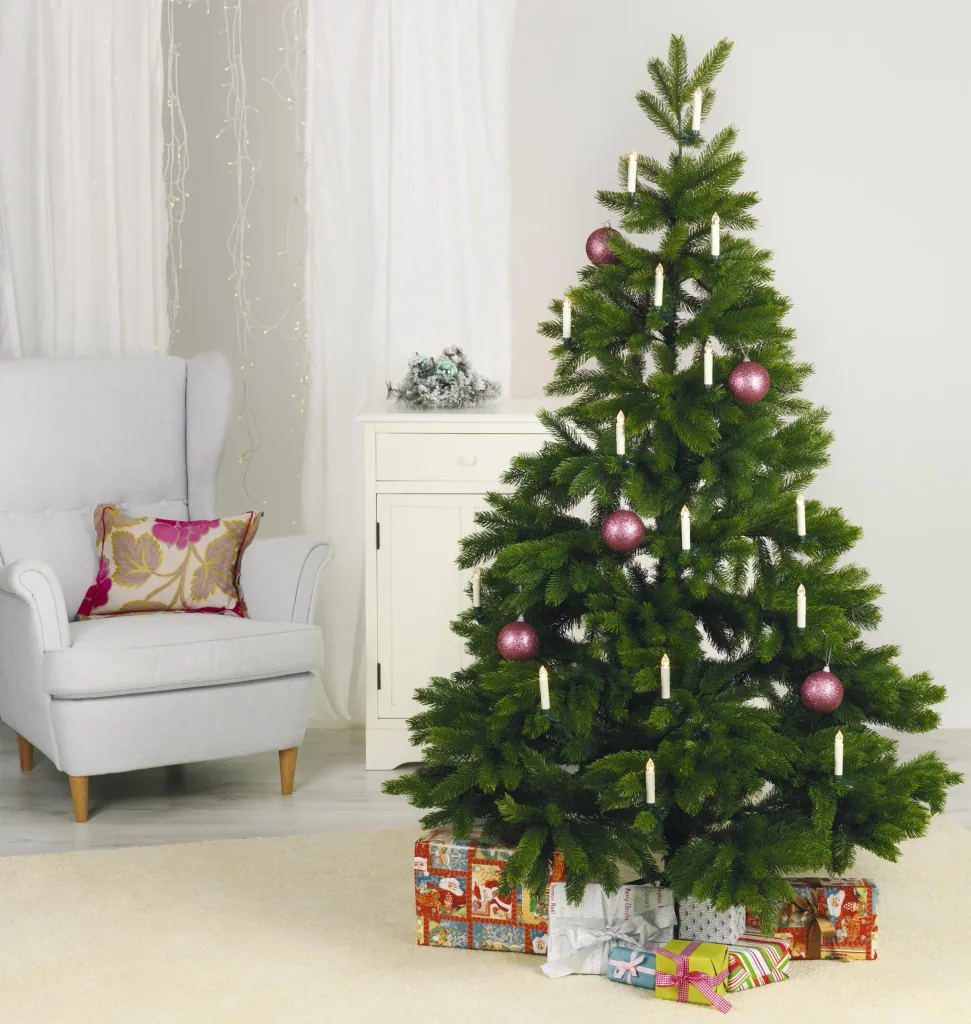 Wireless LED Christmas tree candles, cream-white, battery-operated, with clip holder and remote control, warm white, 16 pieces