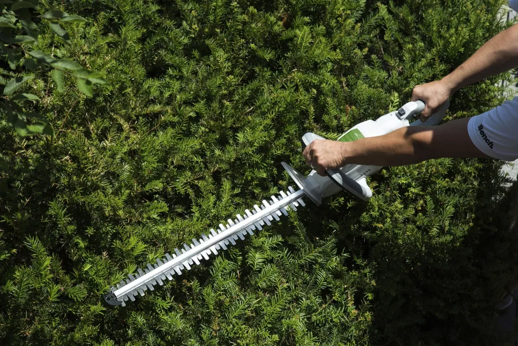 Cordless hedge trimmer GM AHS 4054 - without battery and charger